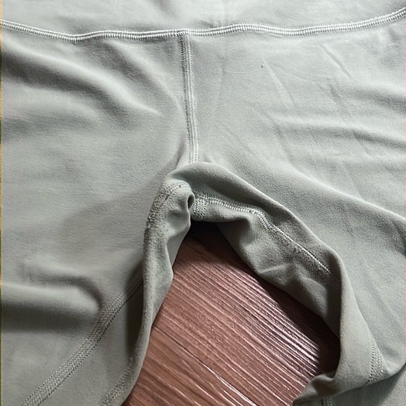 lululemon align high rise leggings 28” - Picture 4 of 5